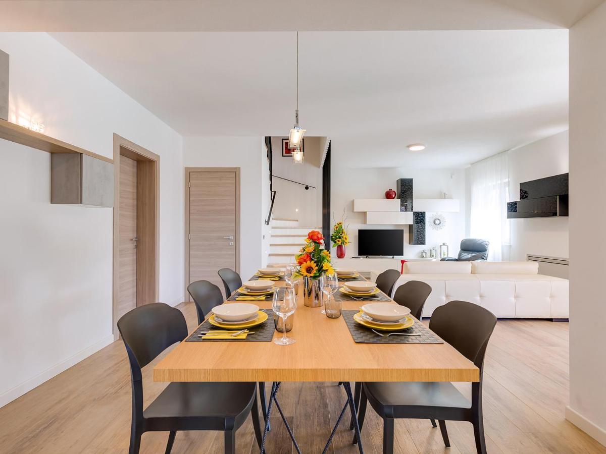 Villa Flora Vabriga Tar-Vabriga 外观 照片