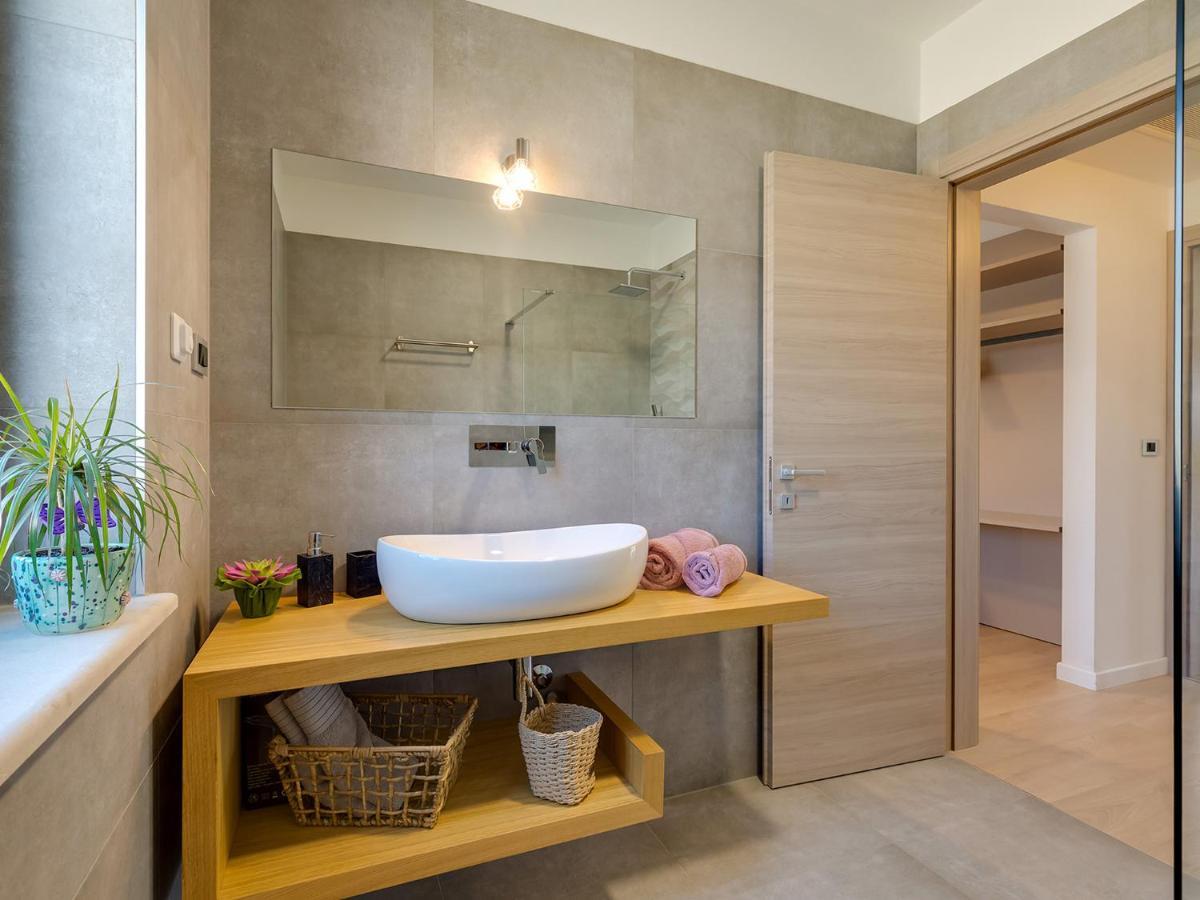 Villa Flora Vabriga Tar-Vabriga 外观 照片