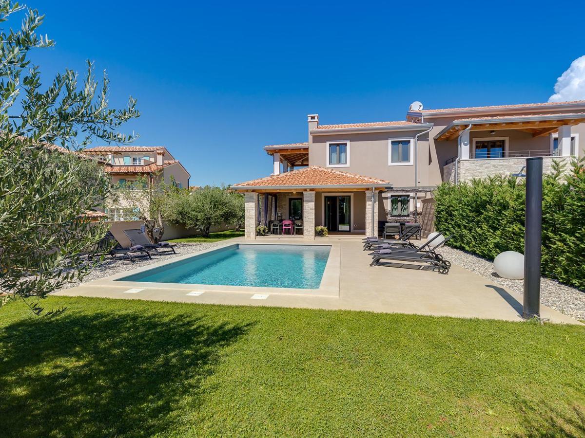 Villa Flora Vabriga Tar-Vabriga 外观 照片