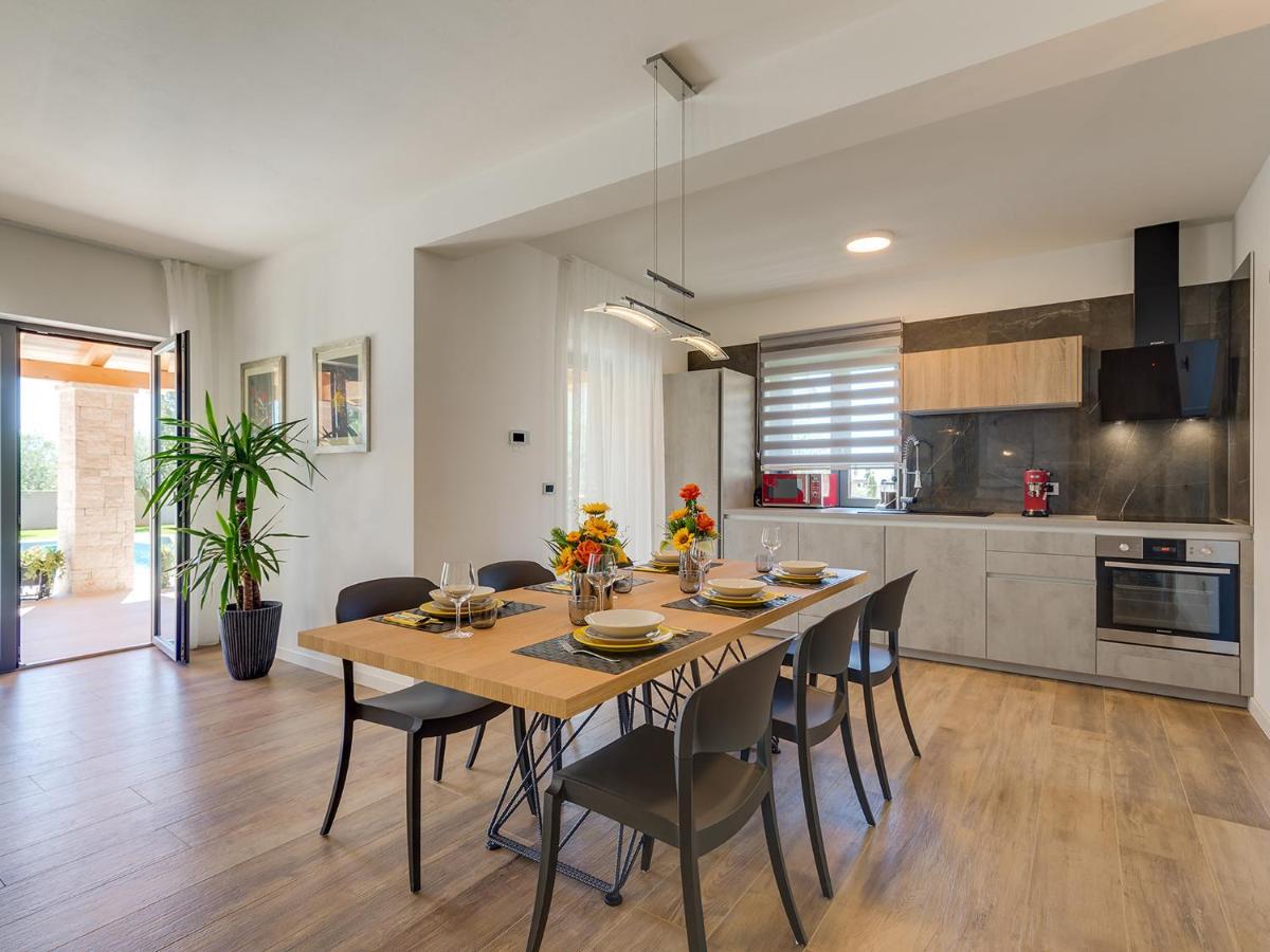 Villa Flora Vabriga Tar-Vabriga 外观 照片